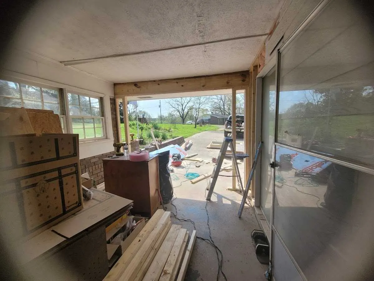 Air movers and dehumidifier for Drying & Dehumidification in Sahuarita